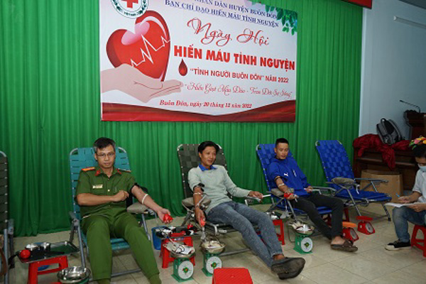 Đoàn viên huyện Buôn Đôn hưởng ứng ngày hội hiến máu tình nguyện