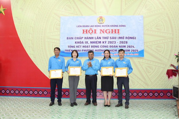 Liên đoàn Lao động huyện Krông Bông Tổ chức Hội nghị Ban Chấp hành lần thứ sáu (mở rộng) nhằm tổng kết hoạt động công đoàn năm 2024 và triển khai phương hướng nhiệm vụ năm 2025