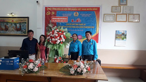 Liên đoàn Lao động Huyện Krông Búk Tổ chức Lễ ra mắt và công bố Quyết định thành lập Công đoàn cơ sở