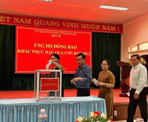 Công đoàn Ngành Y tế tỉnh Đắk Lắk ủng hộ hơn 1,8 tỷ đồng hỗ trợ đồng bào bị thiệt hại do bão số 3