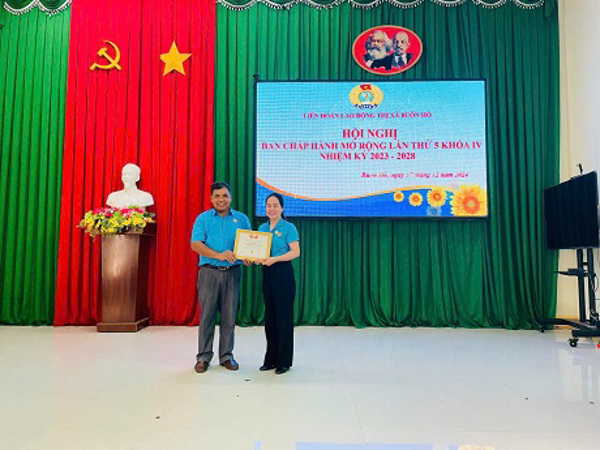 Liên đoàn Lao động thị xã Buôn Hồ Tổ chức Hội nghị  Ban Chấp hành mở rộng lần thứ 5