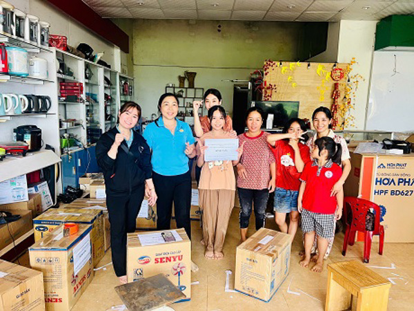 Liên đoàn Lao động huyện Krông Búk vận động quyên góp  ủng hộ người dân bị ảnh hưởng bão số 3