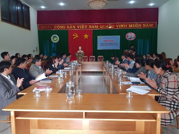 CĐCS CÔNG TY CỔ PHẦN CAO SU ĐẮK LẮK HỖ TRỢ XÂY DỰNG 13 NHÀ MÁI ẤM CÔNG ĐOÀN CHO CNLĐ KHÓ KHĂN