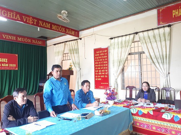 CỤM THI ĐUA SỐ 3 HỖ TRỢ XÂY DỰNG, SỬA CHỮA 36 NHÀ MÁI ẤM CÔNG ĐOÀN CHO ĐOÀN VIÊN CÓ HOÀN CẢNH KHÓ KHĂN