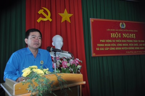LIÊN ĐOÀN LAO ĐỘNG HUYỆN KRÔNG BÔNG PHÁT ĐỘNG VÀ KÝ GIAO ƯỚC THI ĐUA VỚI CÁC CĐCS TRỰC THUỘC NĂM 2021